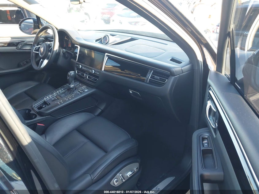 2020 Porsche Macan S