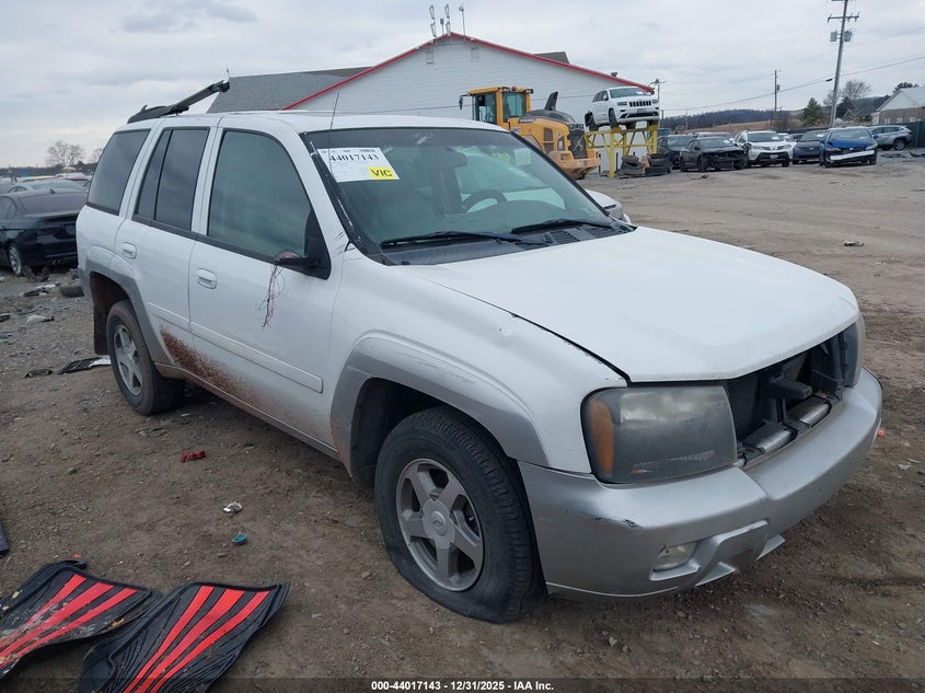 1GNDT13S672233902 2007 Chevrolet Trailblazer Lt auction photo 1