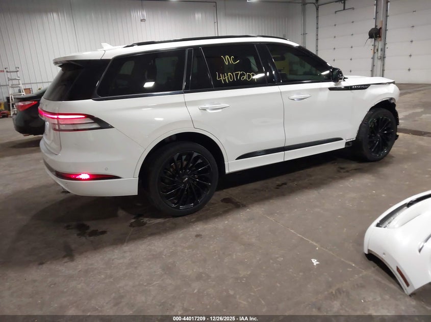VIN 5LM5J7XC1NGL18728 2022 LINCOLN AVIATOR RESERVE