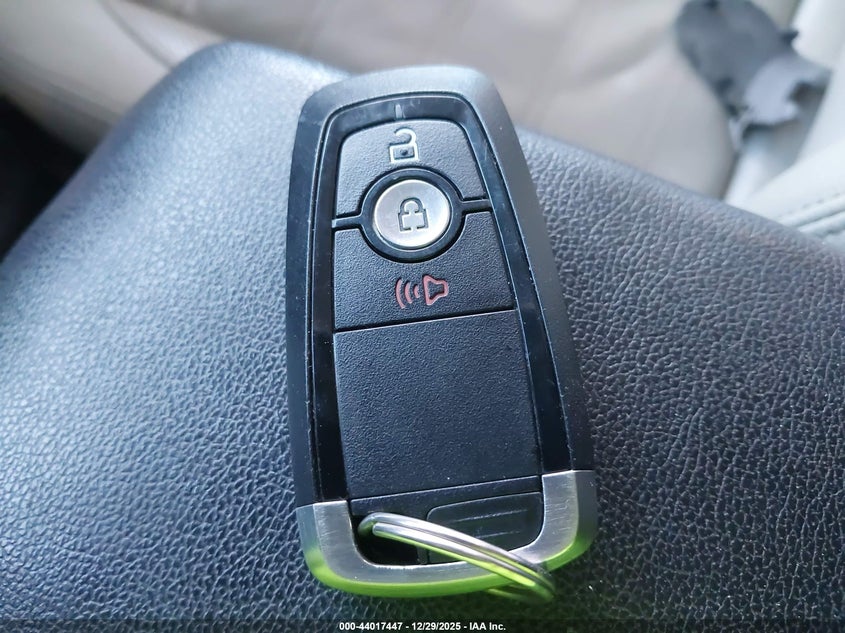 VIN MAJ6S3KL8KC281887 2019 FORD ECOSPORT TITANIUM