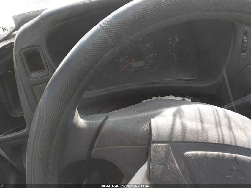 2001 Mitsubishi Mirage De VIN: JA3AY11AX1U002938 Lot: 44017707