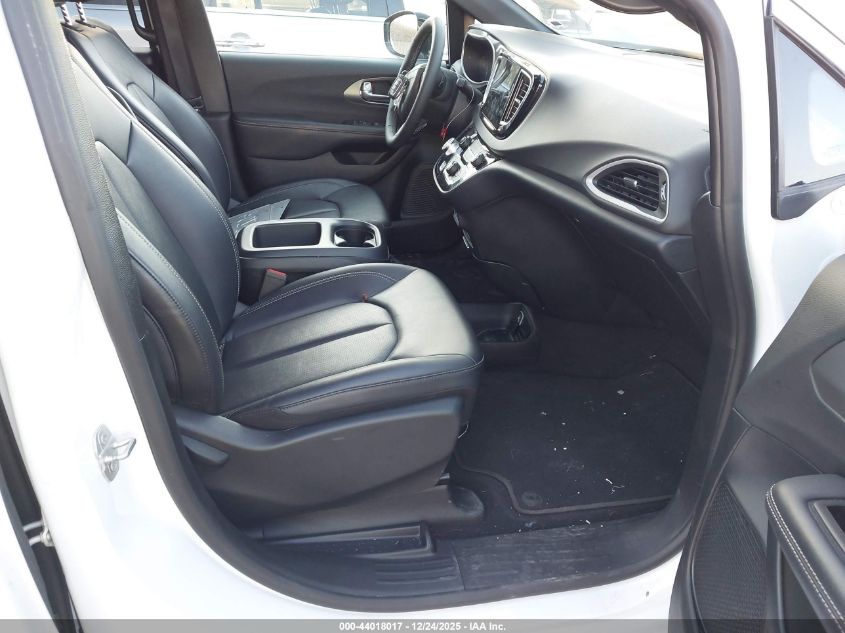 2025 Chrysler Pacifica - 2C4RC1BG0SR585766