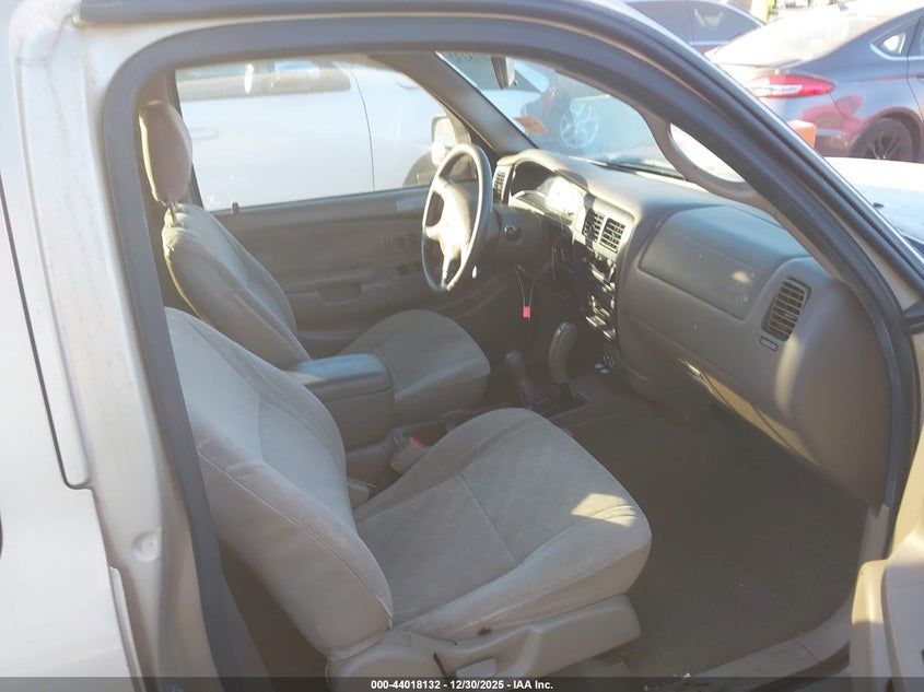 2001 Toyota Tacoma Base V6