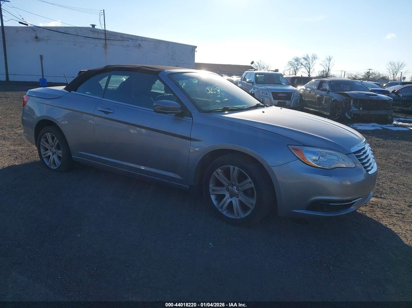 1C3BCBEGXEN163934 2014 Chrysler 200 Touring auction photo 1