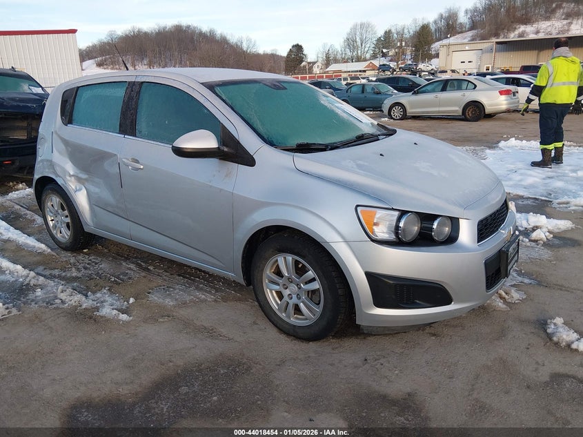 CHEVROLET SONIC LT AUTO