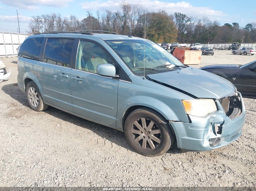 2008 Chrysler Town & Country Touring