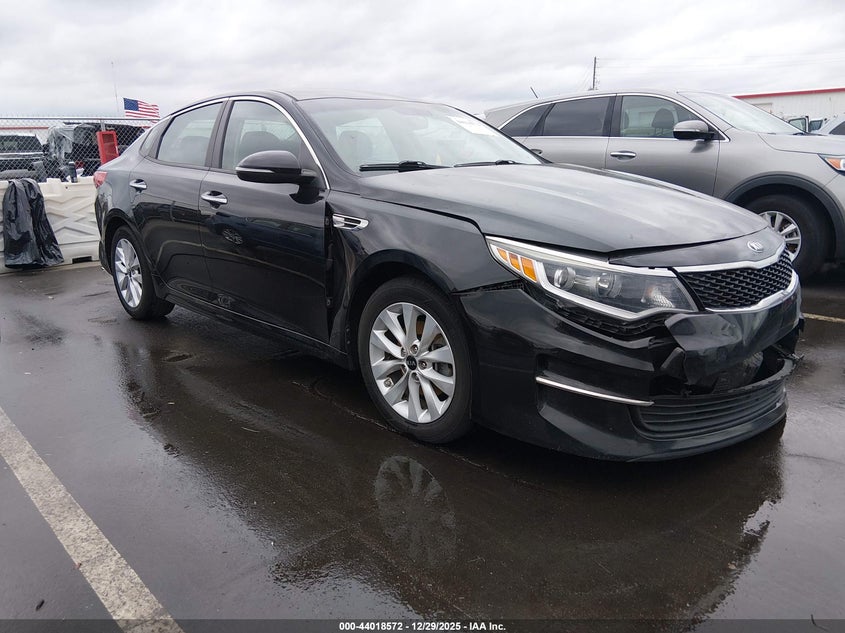 KIA OPTIMA 2016. Lot# 44018572. VIN 5XXGT4L31GG082834. Photo 1