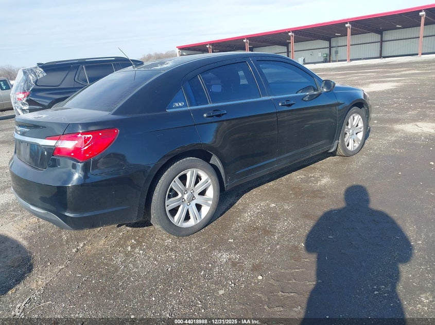 2013 Chrysler 200 Lx