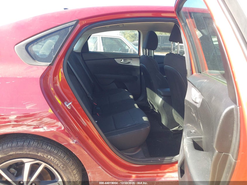VIN 3KPF24AD7RE726441 2024 KIA FORTE LXS