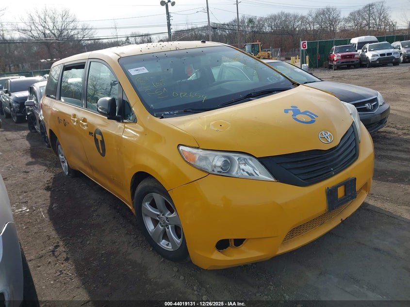 5TDZK3DC5GS761153 2016 Toyota Sienna L 7 Passenger auction photo 1