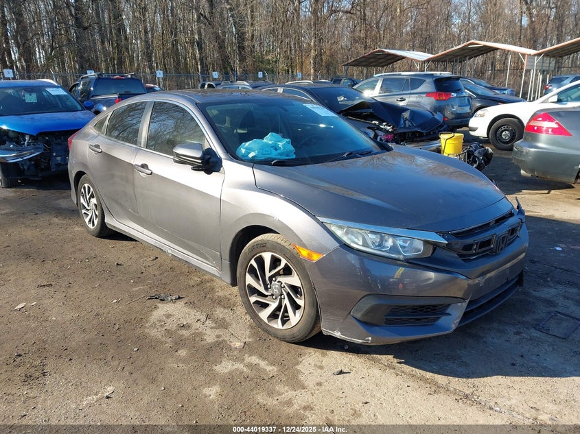 2HGFC2F72JH535217 2018 Honda Civic Ex auction photo 1