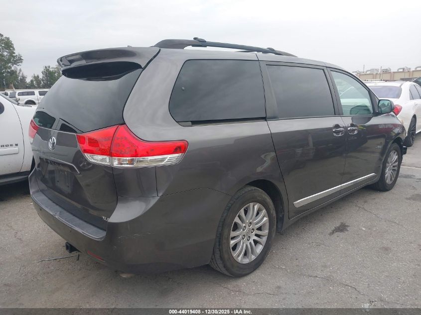 2012 Toyota Sienna Xle V6 8 Passenger