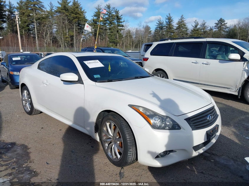 2013 INFINITI G37X White VIN: JN1CV6EL2DM983091