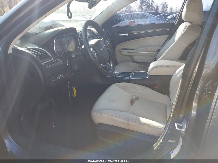 2019 Chrysler 300 Touring Awd