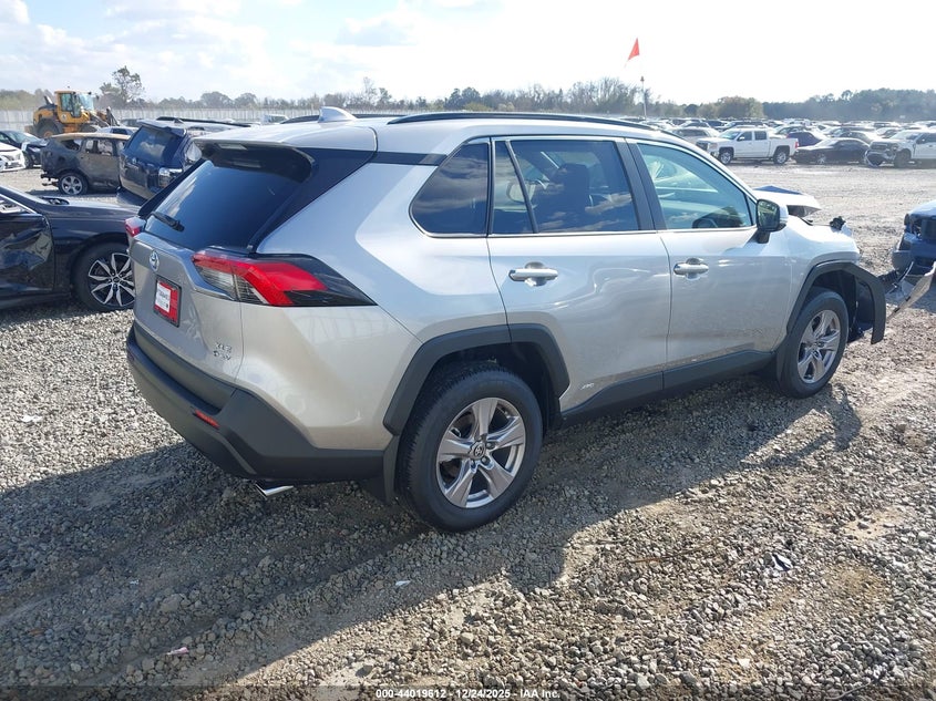 VIN JTMRWRFV0SJ079146 2025 TOYOTA RAV4 HYBRID XLE