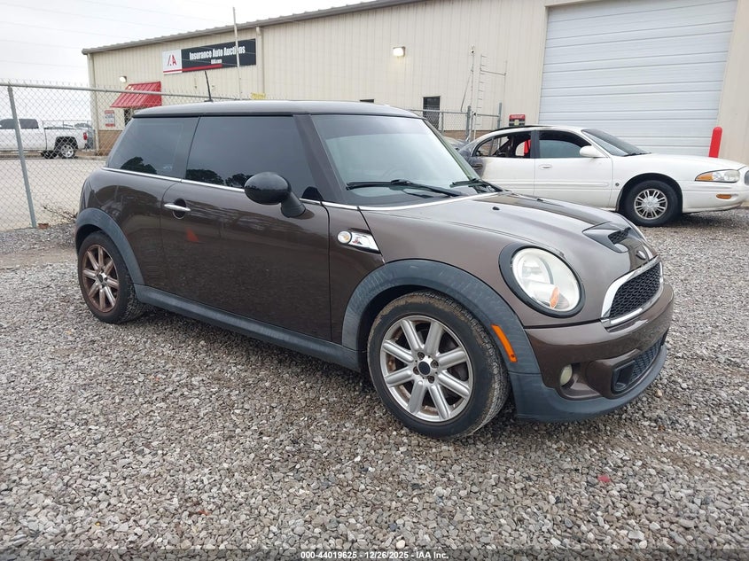 WMWSV3C54BTY14282 2011 Mini Cooper S auction photo 1