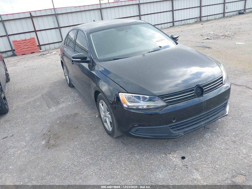 2012 VOLKSWAGEN JETTA 2.0L TDI
