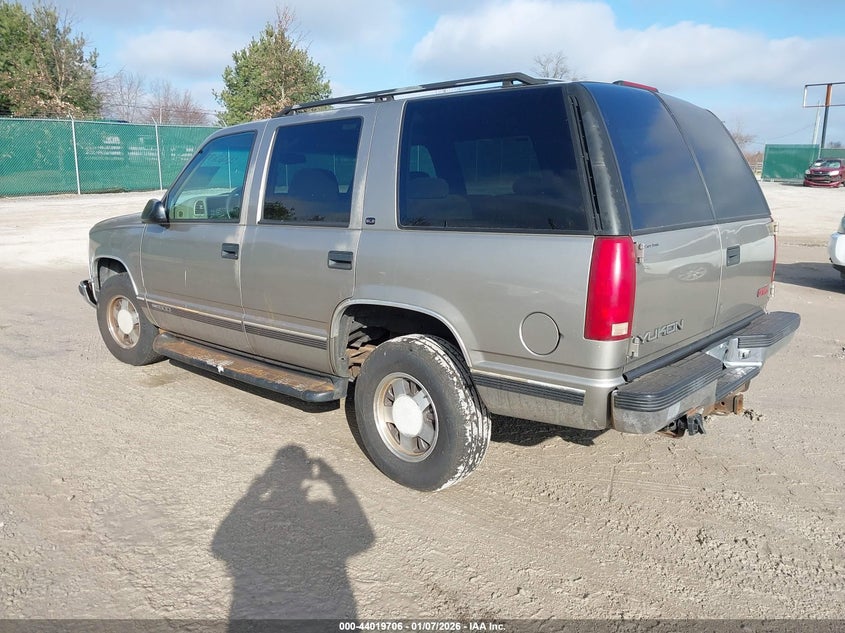 1999 GMC Yukon Sle