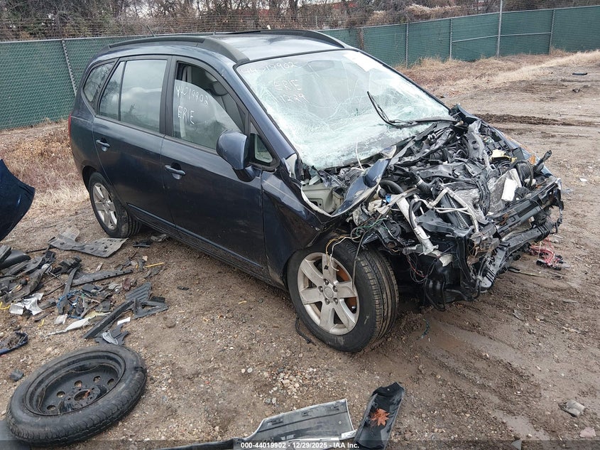KNAFG526387146395 2008 Kia Rondo Lx V6 auction photo 1
