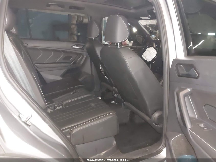 VIN 3VV8B7AX4PM028278 2023 VOLKSWAGEN TIGUAN 2.0T SE R-LINE BLACK