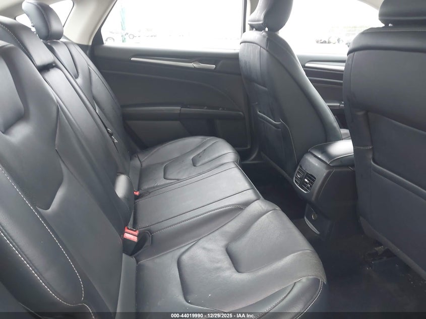 2018 FORD FUSION auction photo 8