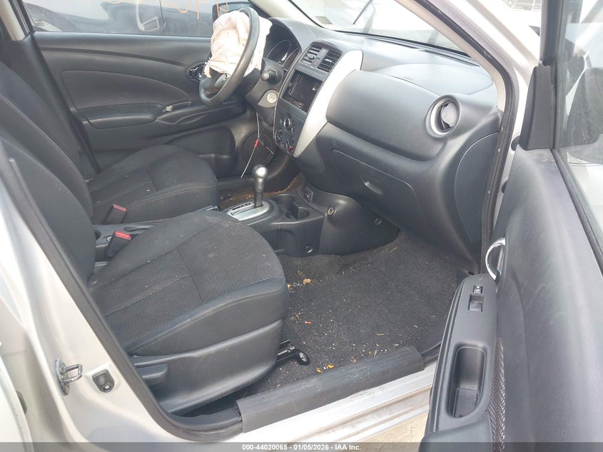 2017 Nissan Versa 1.6 Sv