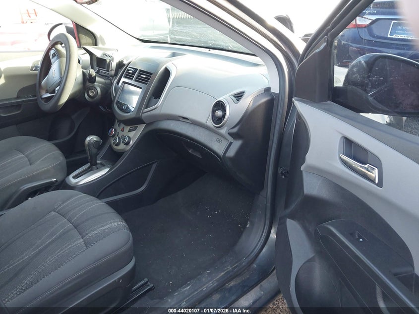 2016 Chevrolet Sonic Lt Auto