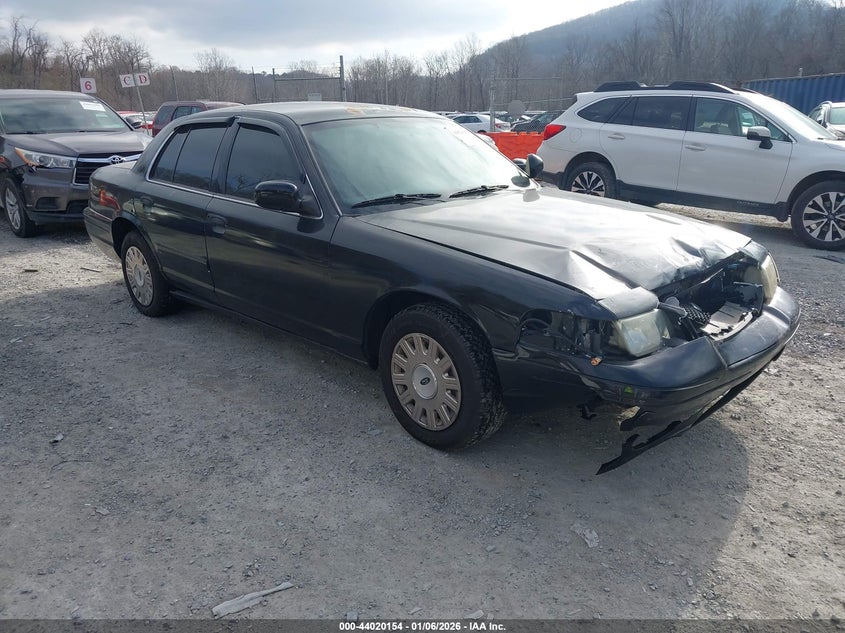 2FAFP71W74X136530 2004 Ford Crown Victoria Police auction photo 1