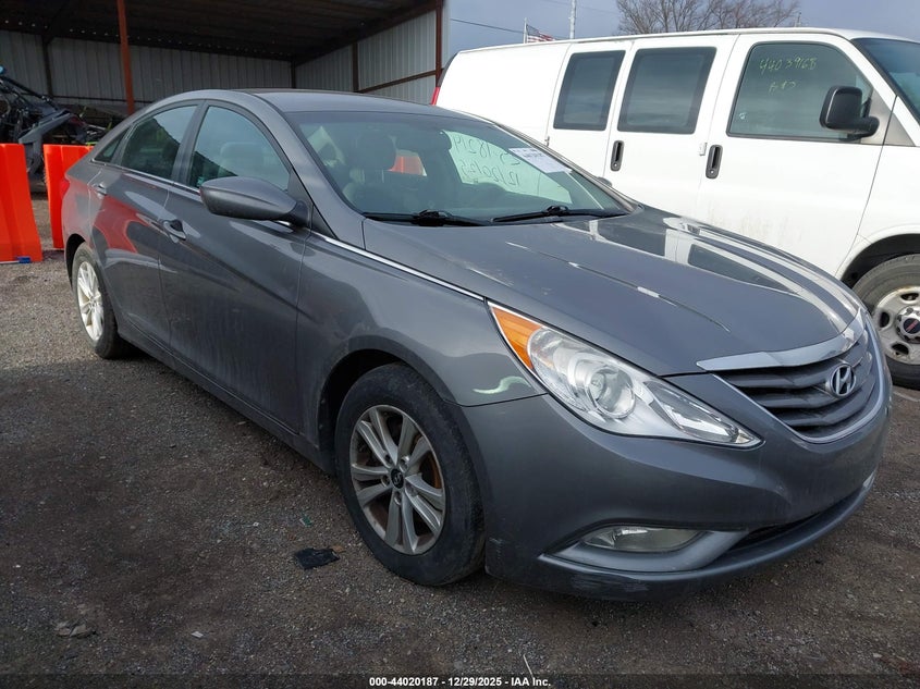 5NPEB4AC7DH758880 2013 Hyundai Sonata Gls auction photo 1