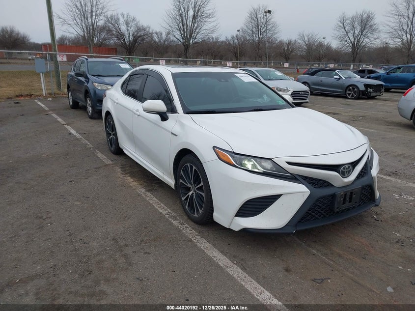 4T1B11HK5JU674586 2018 Toyota Camry Se auction photo 1