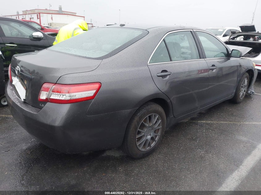 2011 Toyota Camry Le