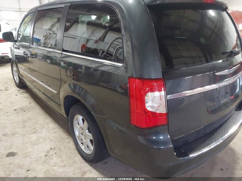2012 Chrysler Town & Country Touring
