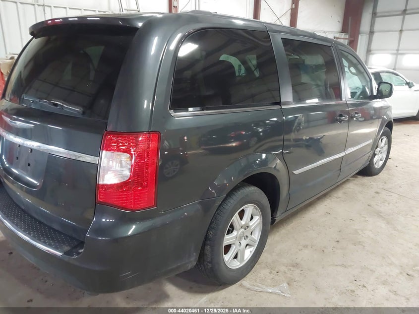 2012 Chrysler Town & Country Touring