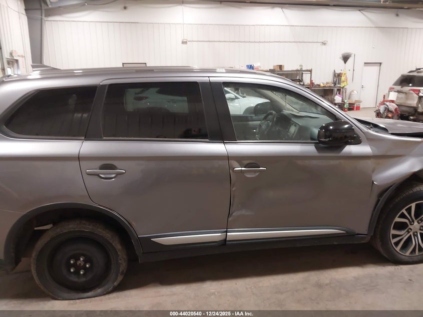 2018 Mitsubishi Outlander Es VIN: JA4AZ3A36JZ062434 Lot: 44020540