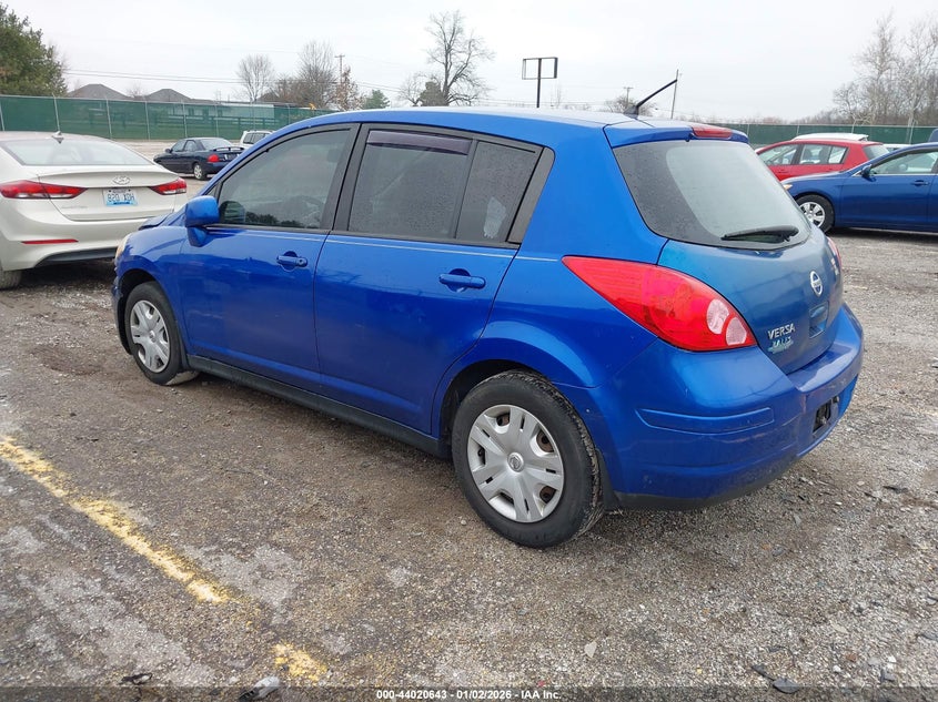2011 Nissan Versa 1.8S
