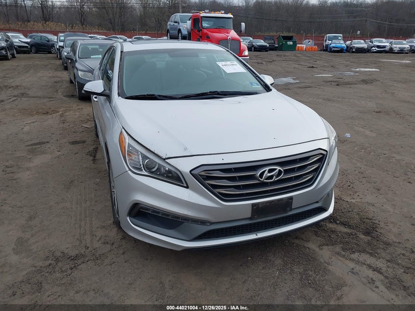 VIN 5NPE34AF8HH467303 2017 HYUNDAI SONATA SPORT