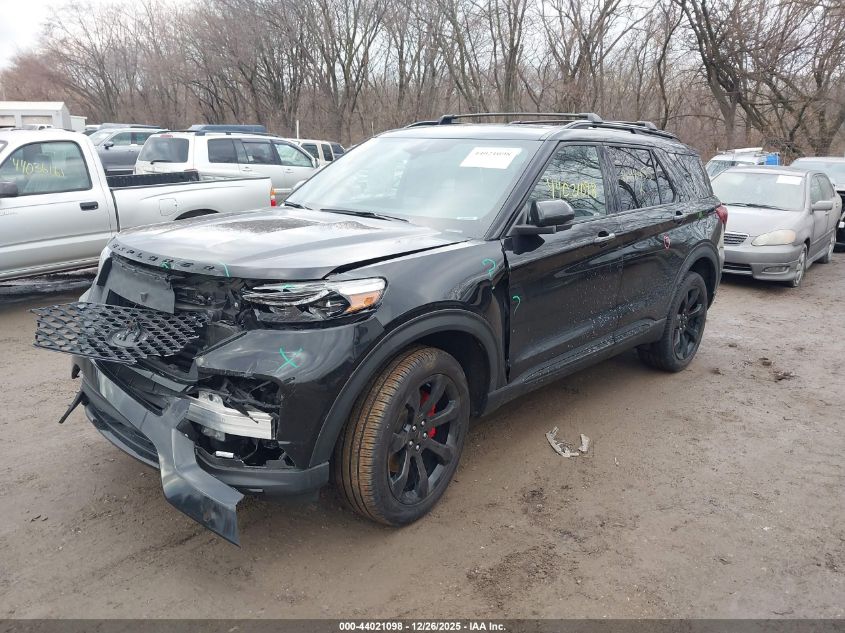2022 Ford Explorer St