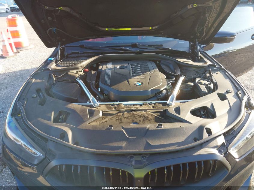 2024 BMW 8 Series - WBADZ2C0XRCR24808