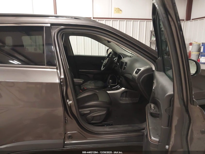 2021 Jeep Compass Latitude Fwd