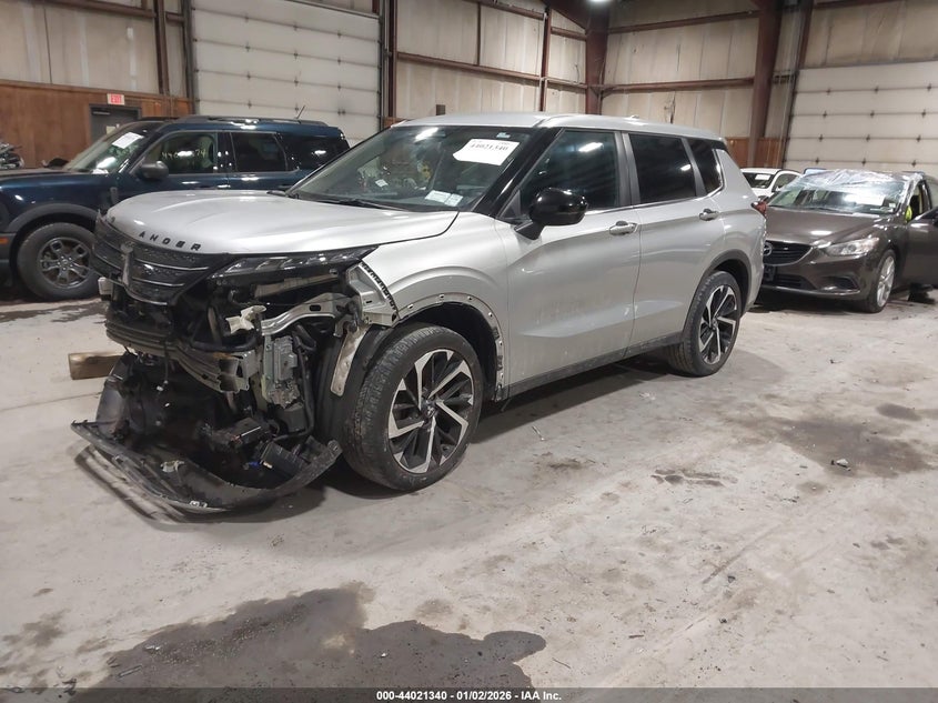 2022 Mitsubishi Outlander Black Edition S-Awc/Se 2.5 S-Awc/Se Launch Edition S-Awc