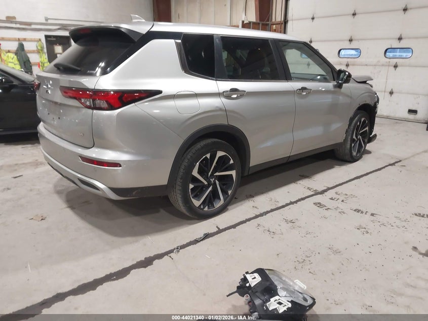 2022 Mitsubishi Outlander Black Edition S-Awc/Se 2.5 S-Awc/Se Launch Edition S-Awc