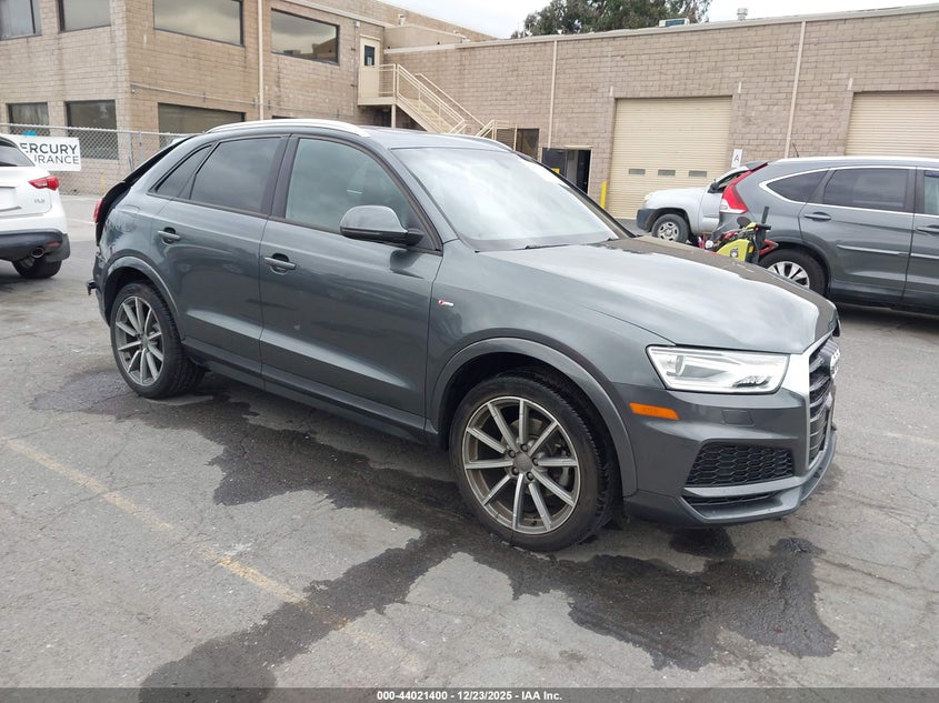 WA1BCCFS2JR029551 2018 Audi Q3 2.0T Premium/2.0T Sport Premium auction photo 1