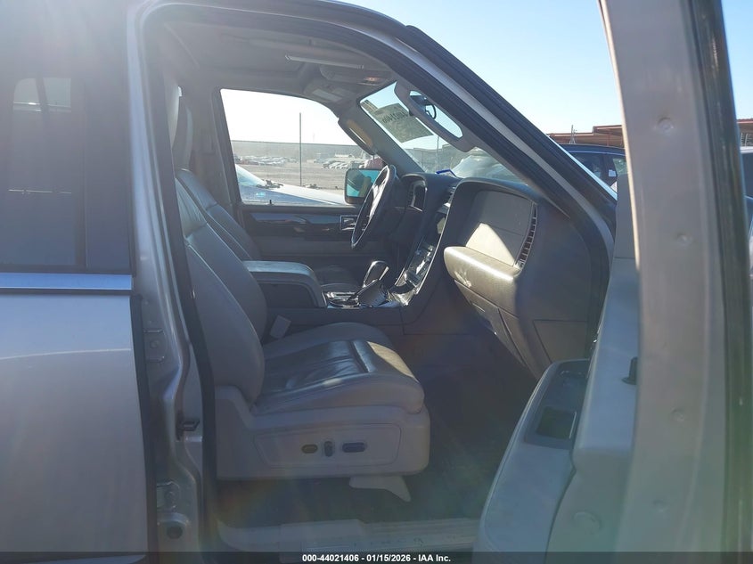 2017 Lincoln Navigator Select