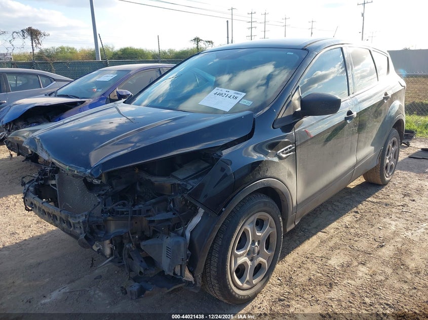 VIN 1FMCU0F70HUE94124 2017 FORD ESCAPE S