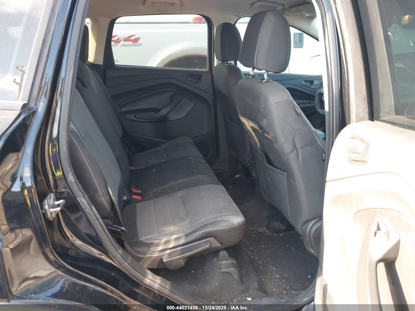 VIN 1FMCU0F70HUE94124 2017 FORD ESCAPE S
