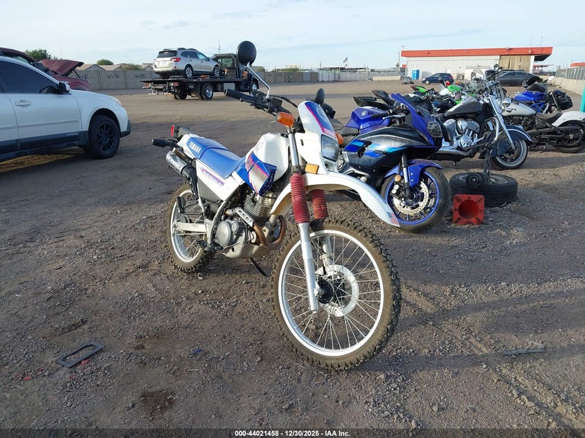 YAMAHA XT225 1992. Lot# 44021458. VIN JYA4BEE09NA001839. Photo 1