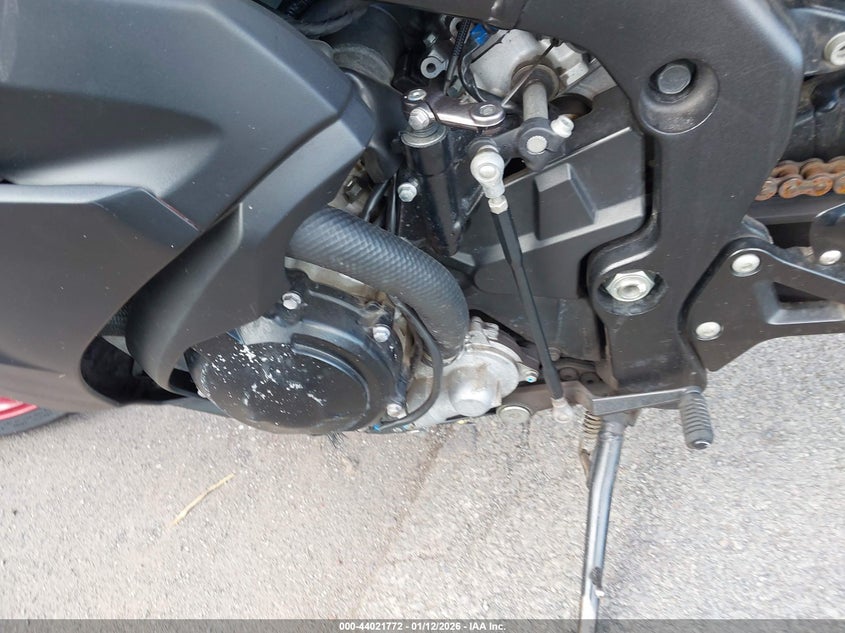 2017 Suzuki Gsx-R1000 VIN: JS1DM11B2H2101675 Lot: 44021772