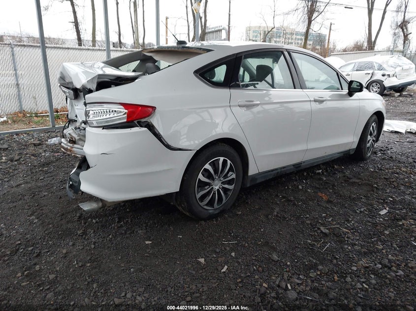 2013 Ford Fusion S