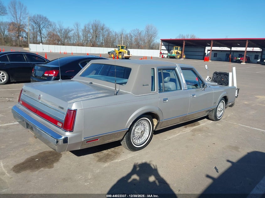 1989 Lincoln Town Car Signature
