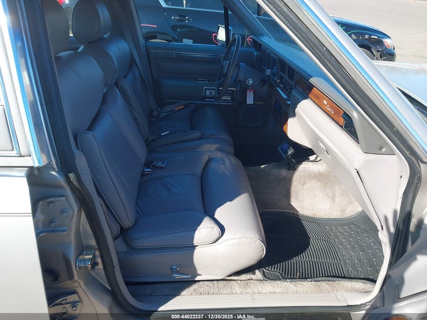 1989 Lincoln Town Car Signature